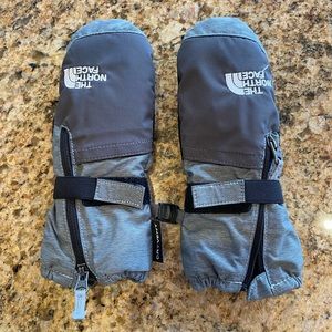 North Face toddler Mitten